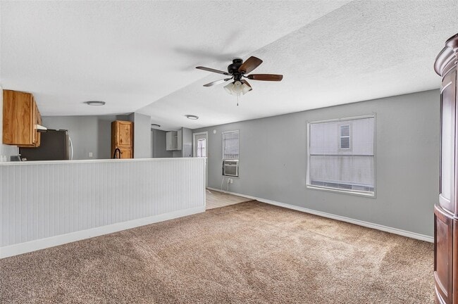 Building Photo - 10821 TX-150