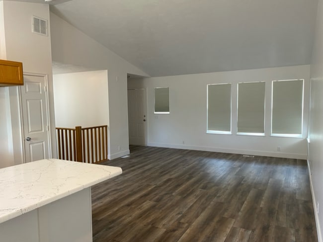 Building Photo - 1218 Southwest Dr