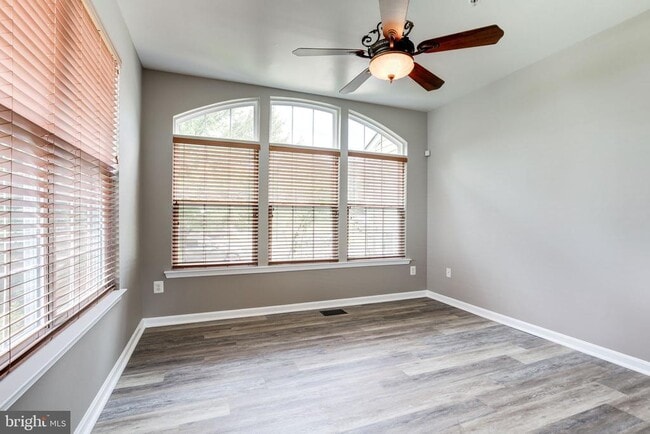 Foto del edificio - 151 Brynwood St