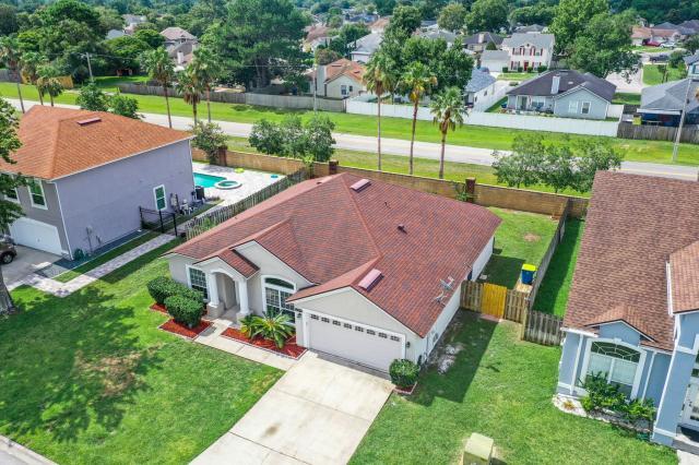 Building Photo - 3 bedroom in Jacksonville FL 32225