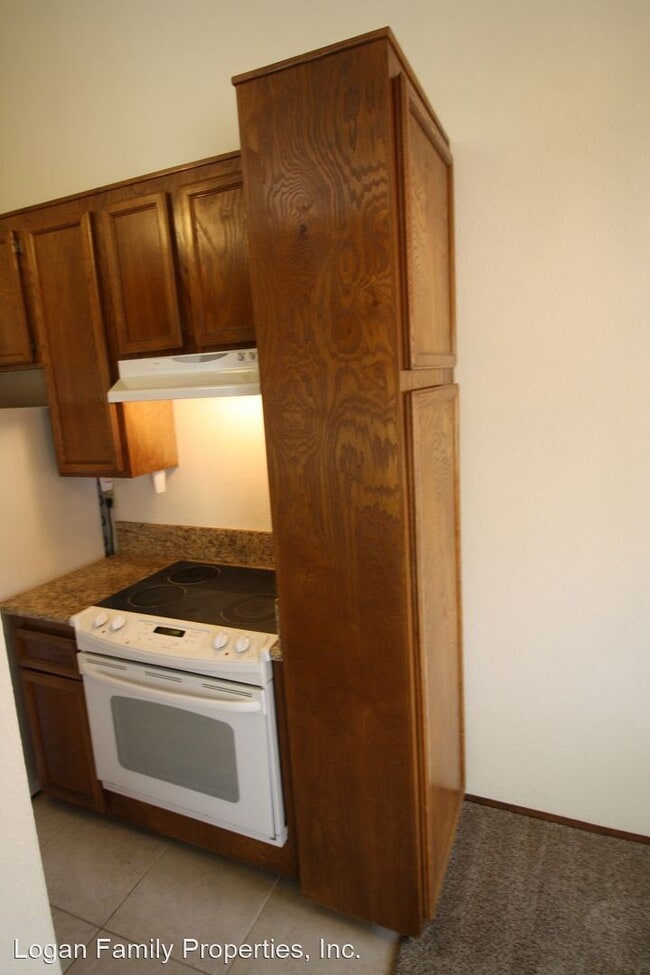 Building Photo - 1 br, 1 bath House - 6182 Agee St. #198