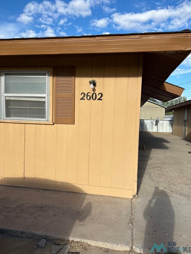 Primary Photo - 2602 N Houston St