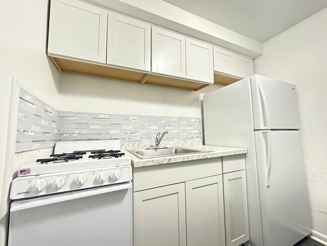 Foto del edificio - 7131 Marshall Rd