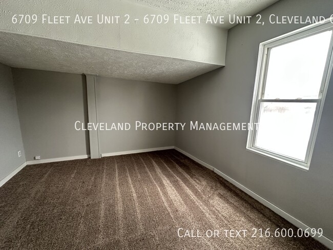 Foto del edificio - Renovated Cleveland Up Unit