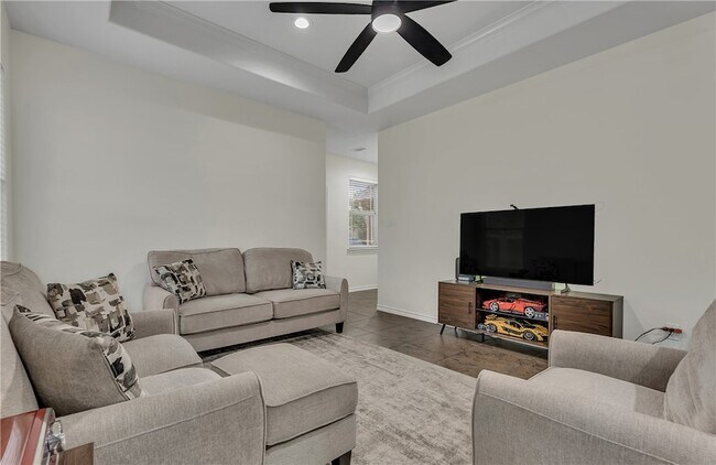 Foto del edificio - 3800 Black Hawk Ln