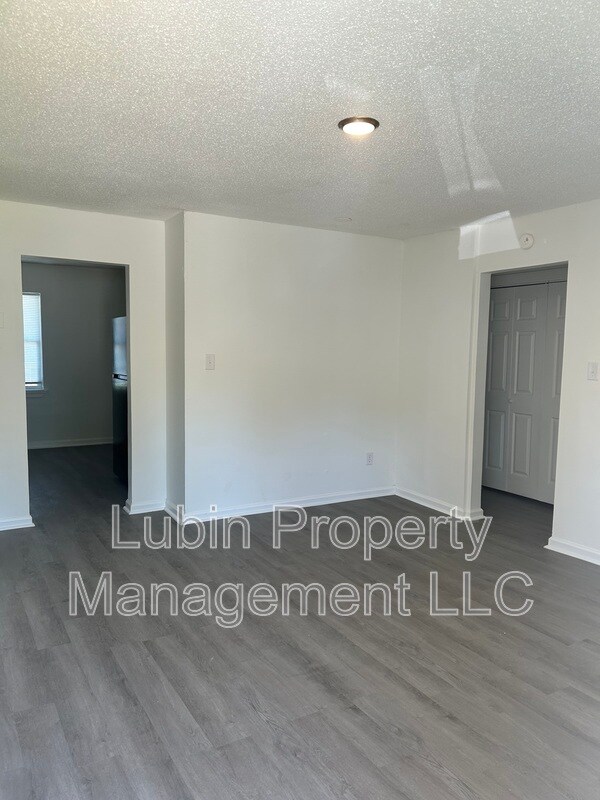 Building Photo - 1699 Pendleton St