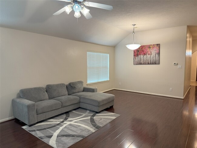 Building Photo - 10518 Rustling Villas Ln