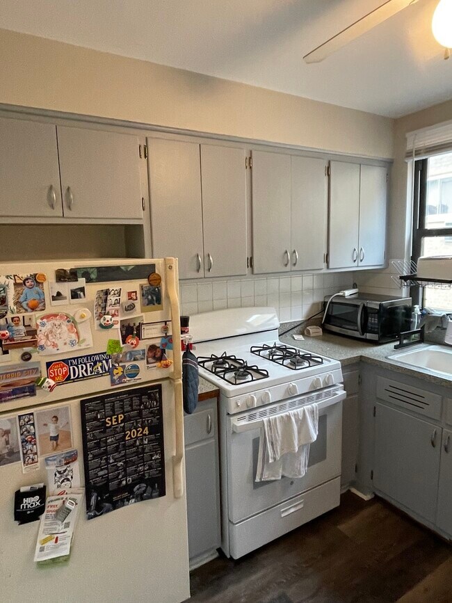 Foto del edificio - 7363 N Winchester Ave