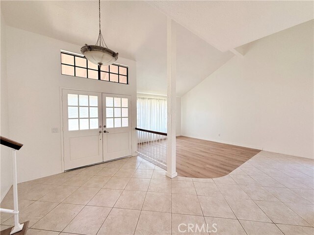 Foto del edificio - 1360 N Hacienda Dr