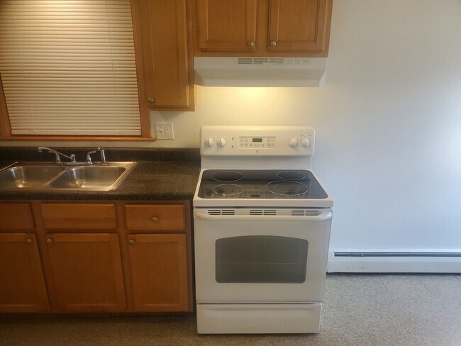 Oven - 4309 Saint Charles Rd