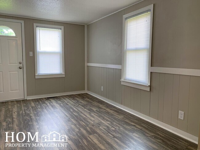 Foto del edificio - 1611 5th Ave