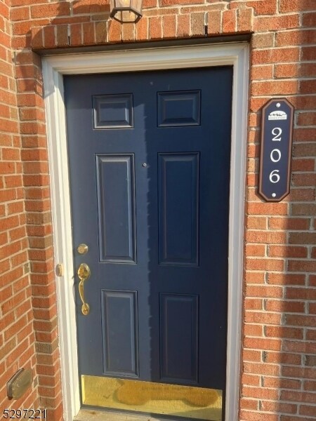 Building Photo - 206 Olivio Dr