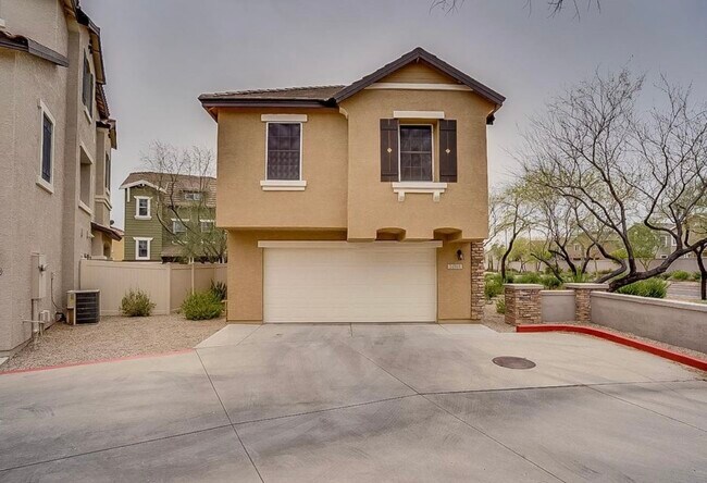 Garaje adjunto para 2 coches - 34948 N 30th Ave