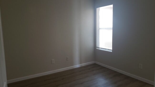 Foto del edificio - Remodeled 3 Bedroom 2 Bathroom in Central Phoenix!!