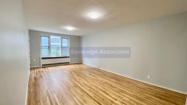 Building Photo - 500 Kappock Street