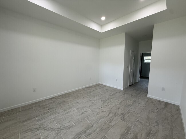 Building Photo - 2964 Wells Ave