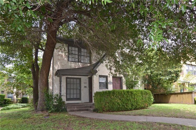 Building Photo - 3909 Hawthorne Ave