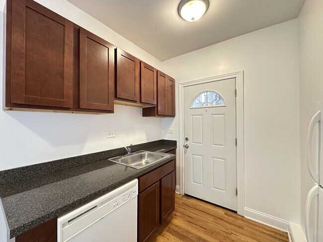 Foto del edificio - 3748 N Fremont St