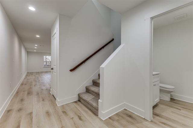 Foto del edificio - 5518 Loving Dr