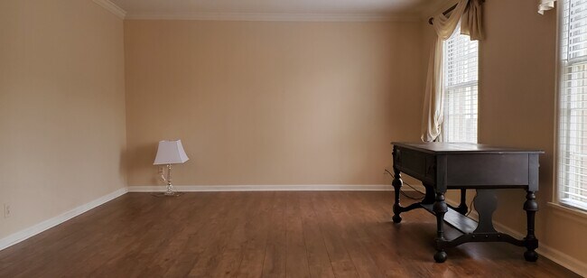 Foto del edificio - 6505 Deep Creek Dr