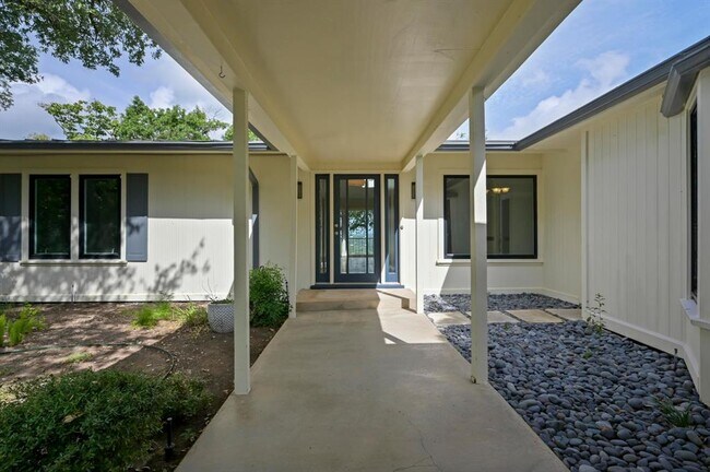 Foto del edificio - 3427 Monte Vista Dr