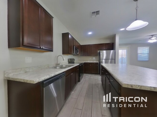 Building Photo - 17532 W Monte Lindo Ln