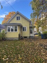 Building Photo - 686 Seward St