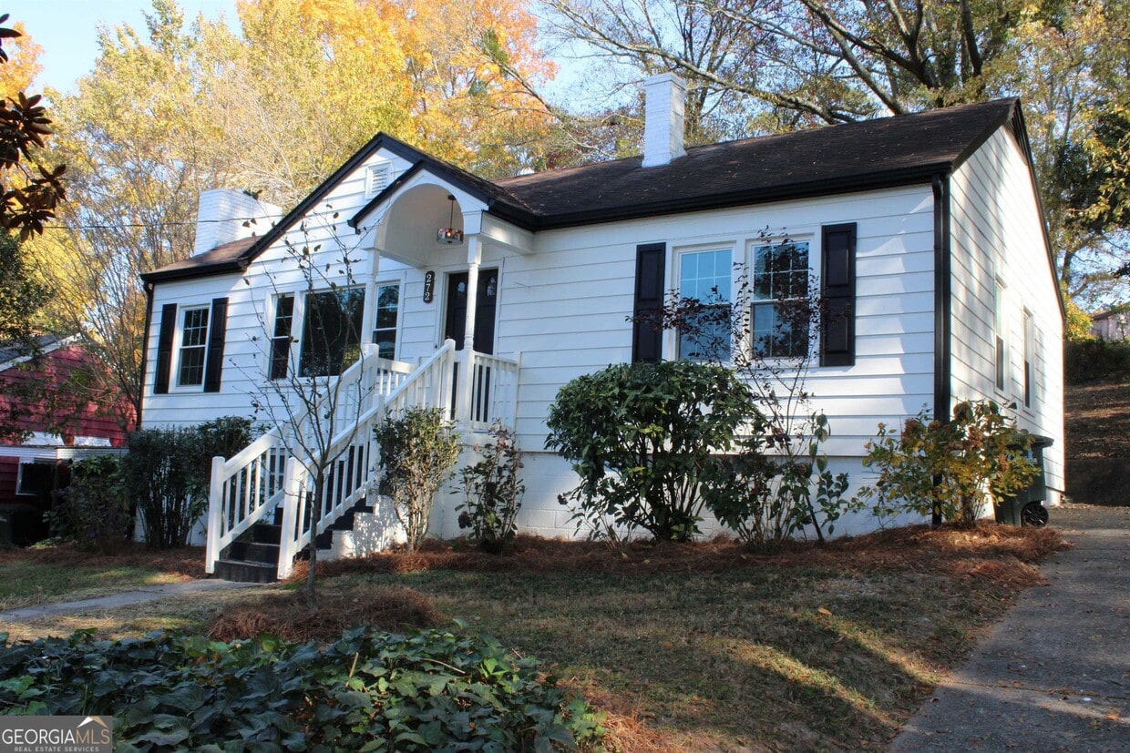 Primary Photo - 272 Amy Dr NE