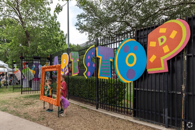 Richardson's Cottonwood Art Festival Art is a family friendly event.