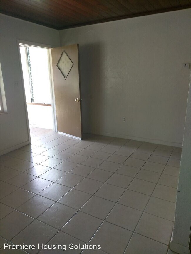 Building Photo - 2 br, 1 bath House - 1143 Gilmore Ave.