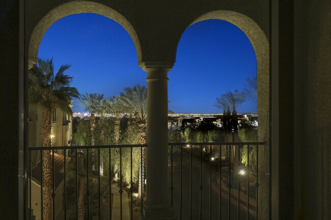 Foto del edificio - 2555 Hampton Rd