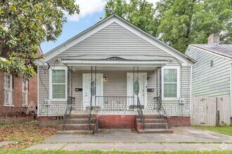 Building Photo - 122 Telfair St