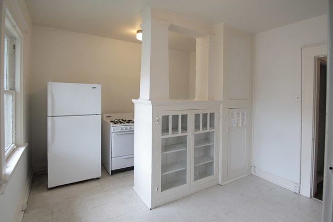 Building Photo - 311 Franklin Ave