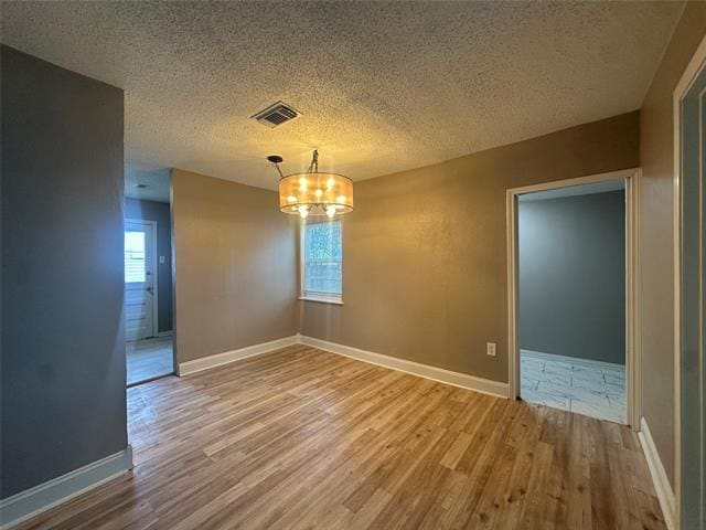 Building Photo - 1404 Dent St