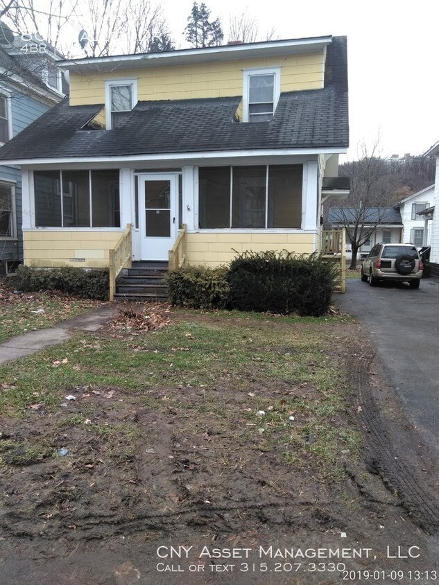 Primary Photo - 808 Valley Dr