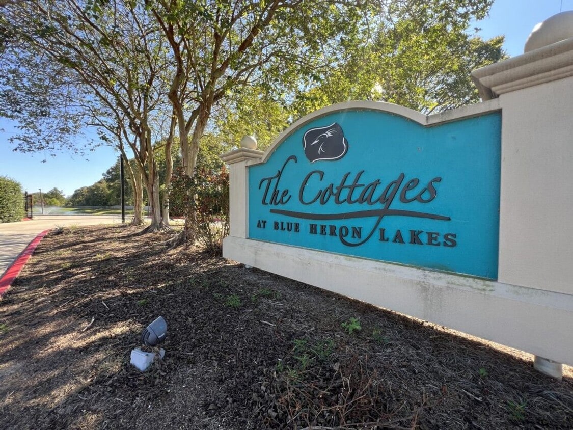 Foto principal - Newly updated! 3 bd, 2 bath condo in Zacha...