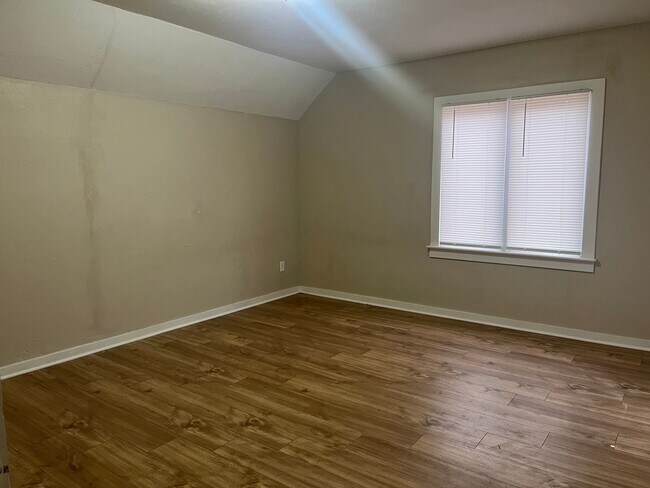 Foto del edificio - 1717 SW Lane St