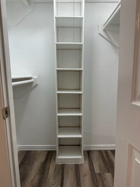 Foto del edificio - 806 Wildwood Ln