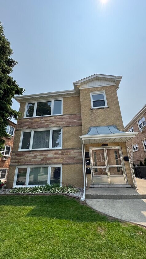 Foto principal - 8161 Enger Ln