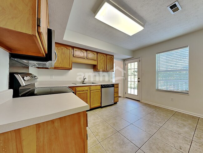 Building Photo - 7146 Mountain Mist Ln