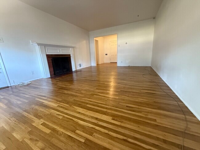 Foto del edificio - 1333 E Colton Ave