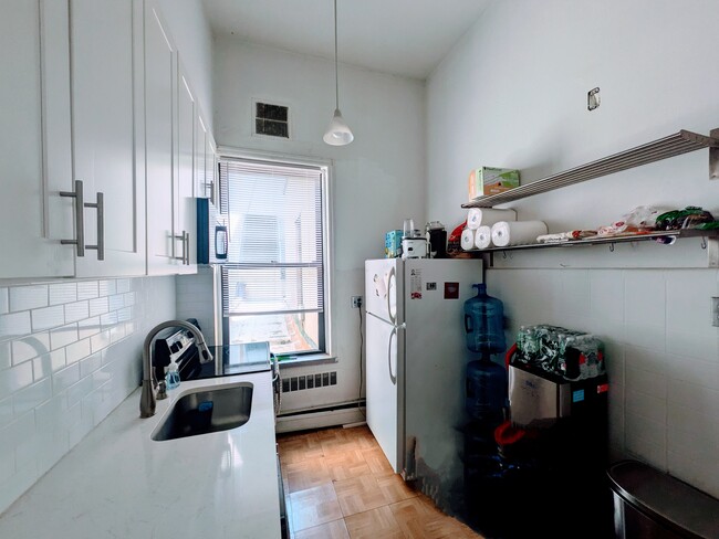 Foto del edificio - 403 Washington St