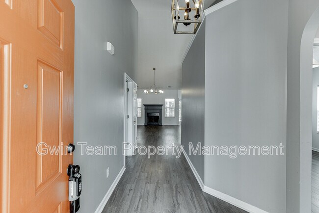 Foto del edificio - 2464 Laurelfield Dr