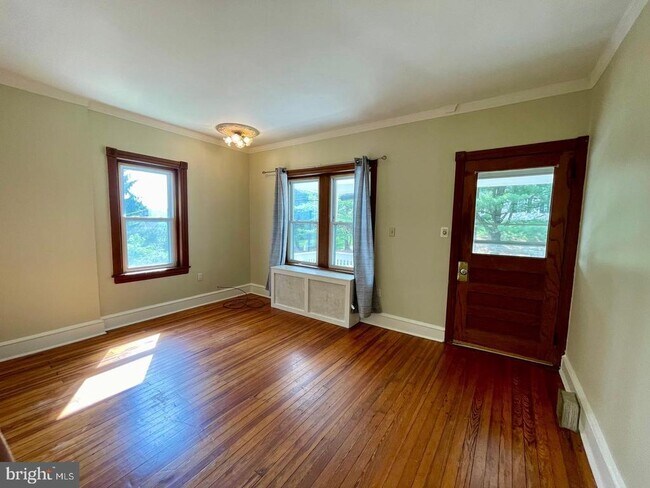 Foto del edificio - 692 Lenni Rd