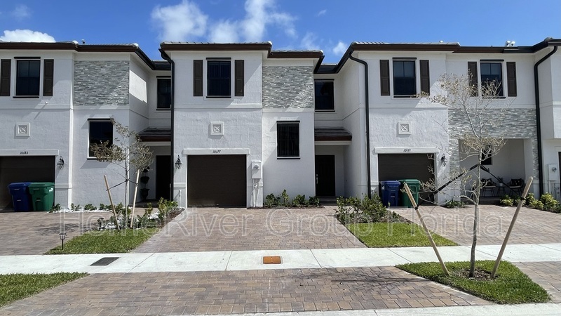 Primary Photo - 10177 SW 231st Ln