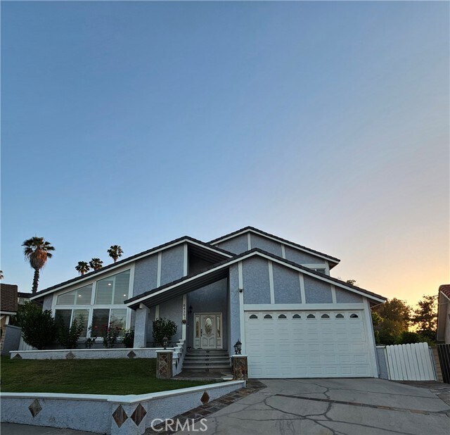 Primary Photo - 8439 Knollwood Ct