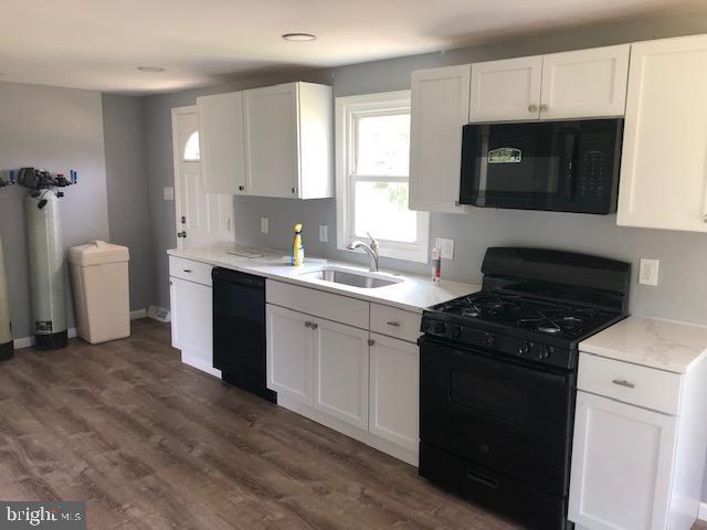 Foto principal - 2203 W Oak Rd