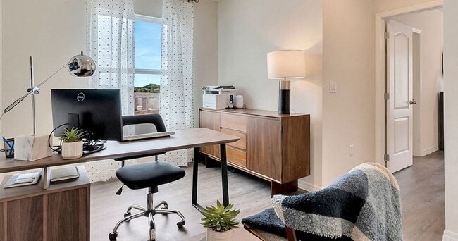 Foto del edificio - Windbrooks Townhomes