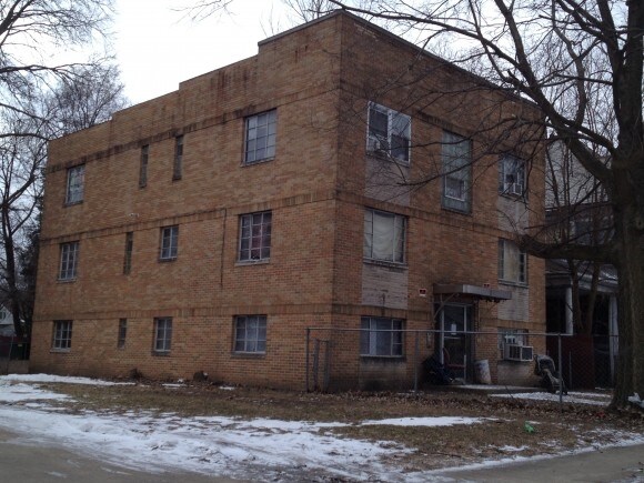 Primary Photo - 683 W Macon St