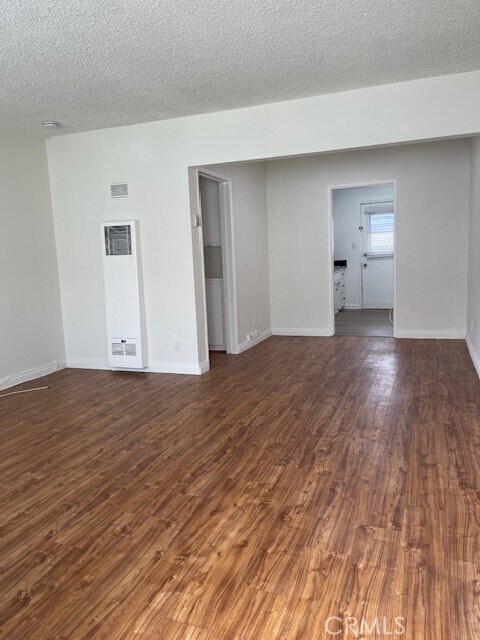 Foto del edificio - 24355 Pennsylvania Ave